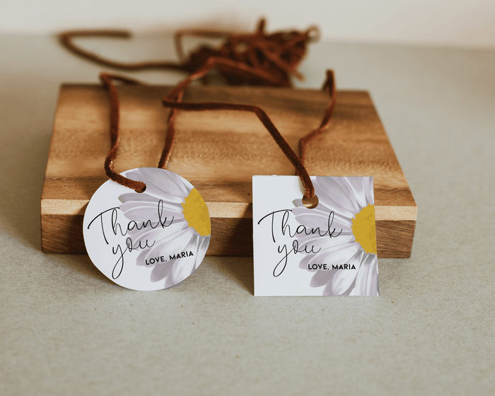 Daisy minimalist favor tag